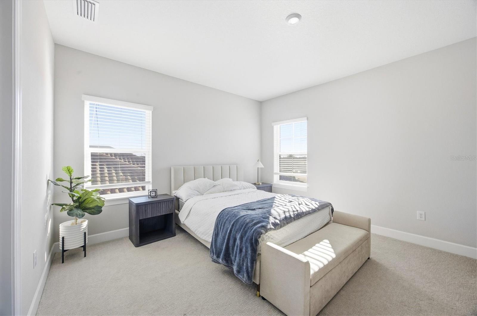 Image 41 of 100 For 15013 Montello Way