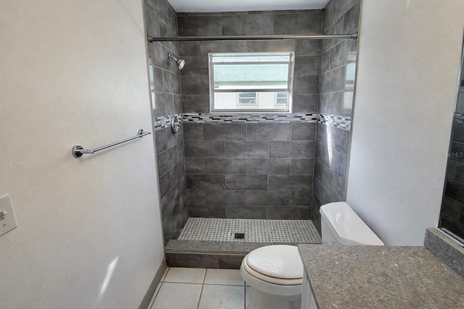 Listing photo id 13 for 3364 Ramblewood Way 12