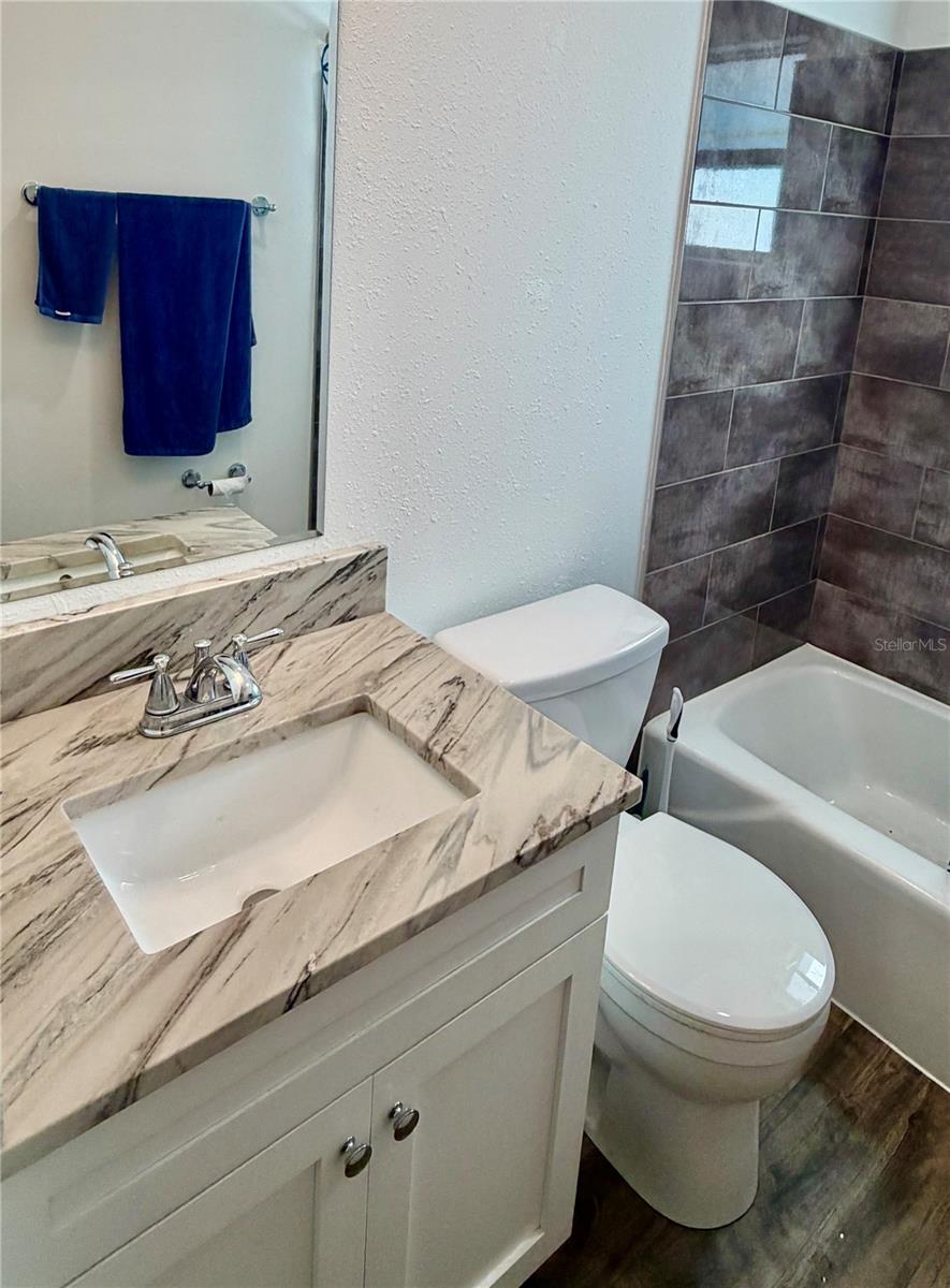 Listing photo id 17 for 3364 Ramblewood Way 12