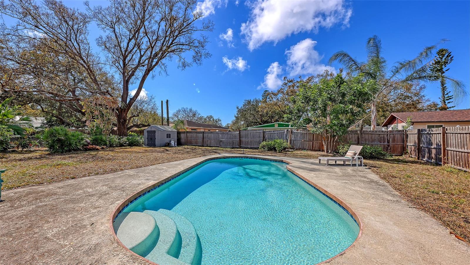 Image 22 of 27 For 5343 Barbarossa Avenue