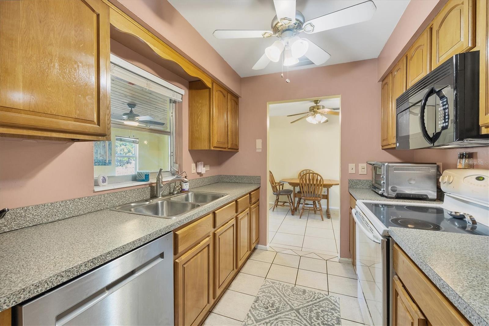 Image 10 of 30 For 5135 Brookmeade Drive