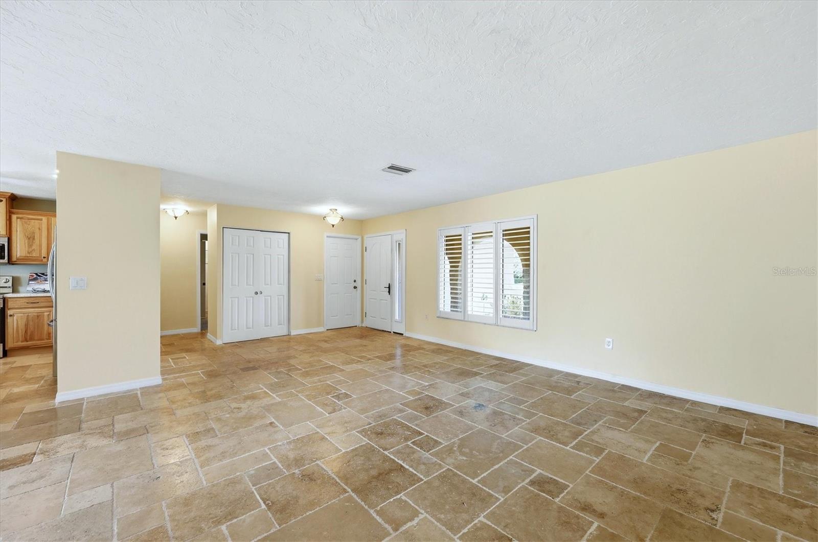 Image 10 of 79 For 6007 9th Avenue W