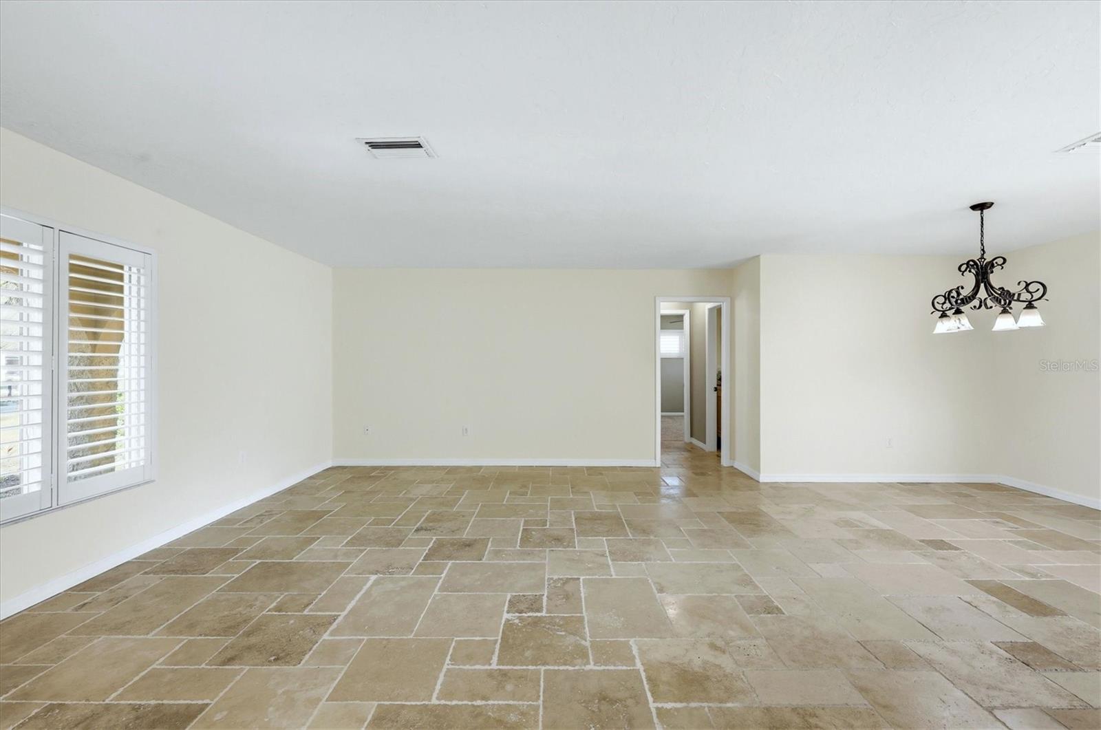 Image 11 of 79 For 6007 9th Avenue W