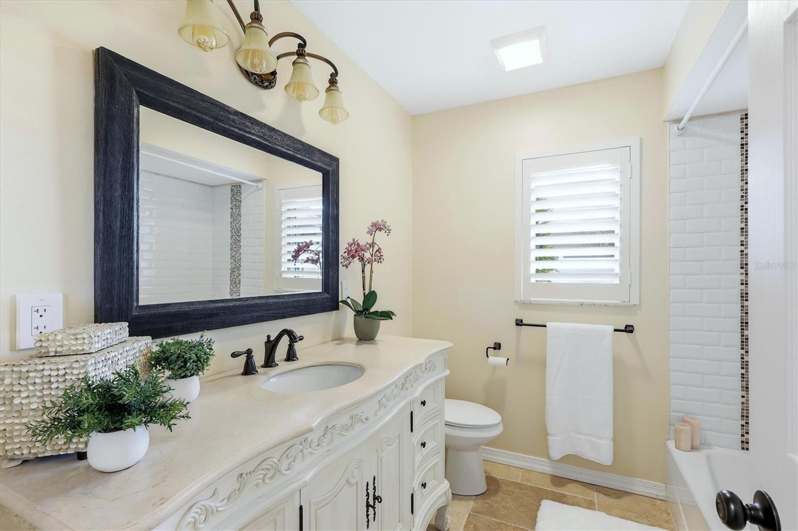 Image 29 of 79 For 6007 9th Avenue W