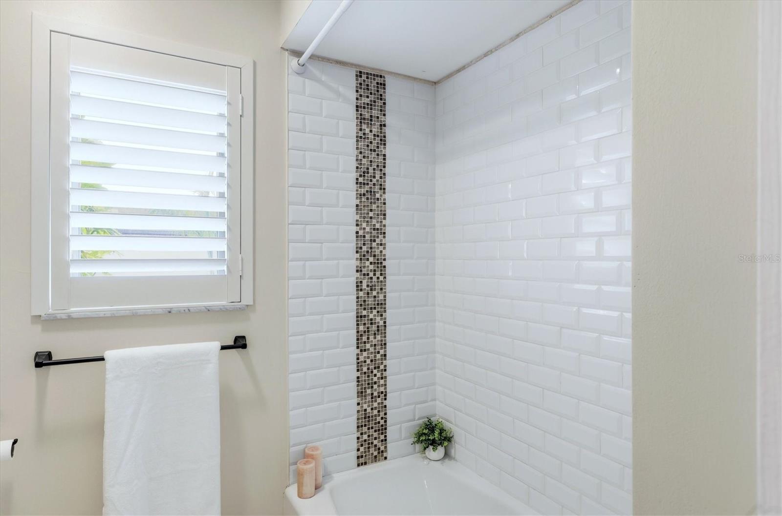 Image 30 of 79 For 6007 9th Avenue W