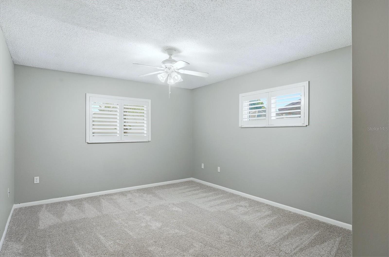 Image 32 of 79 For 6007 9th Avenue W