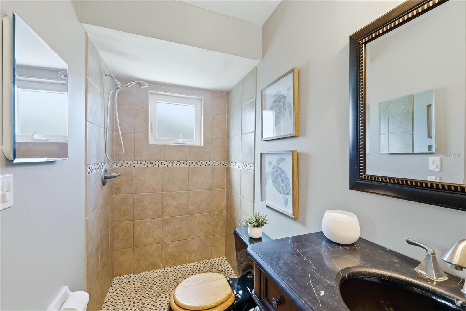 Image 34 of 79 For 6007 9th Avenue W