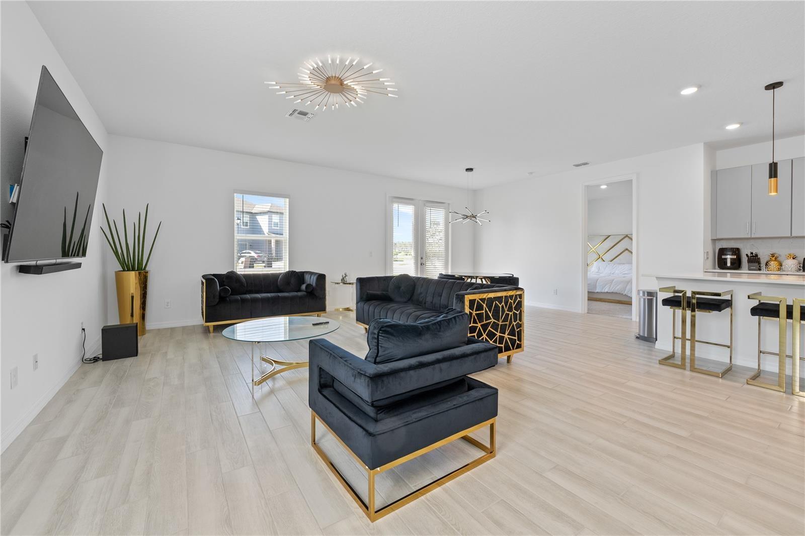 Image 17 of 37 For 2375 Lancashire Street