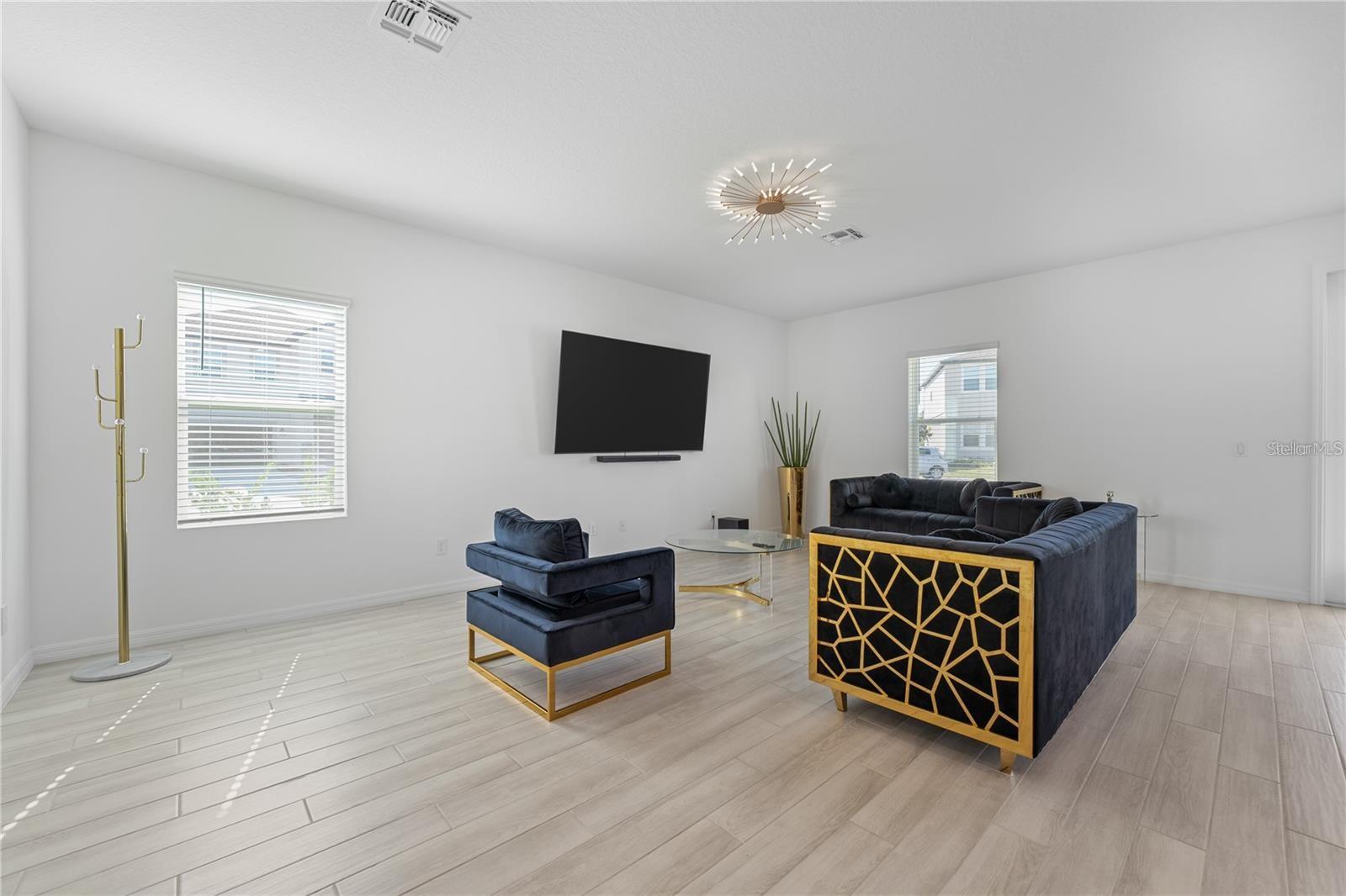 Image 19 of 37 For 2375 Lancashire Street