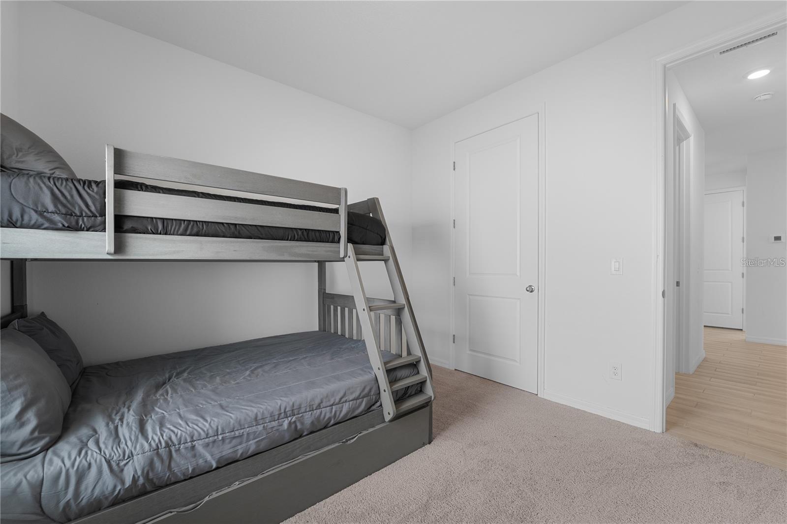 Image 23 of 37 For 2375 Lancashire Street