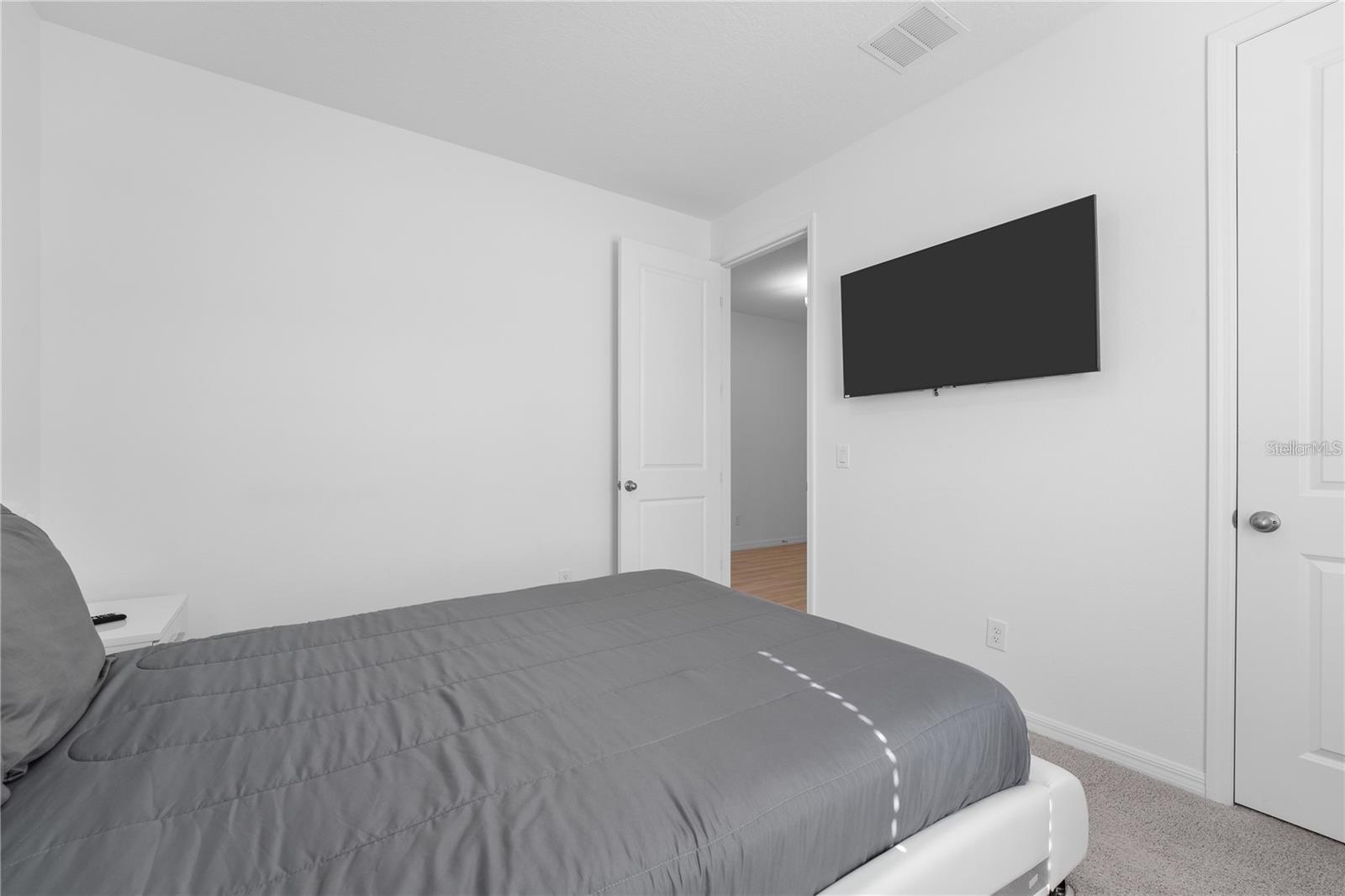 Image 32 of 37 For 2375 Lancashire Street