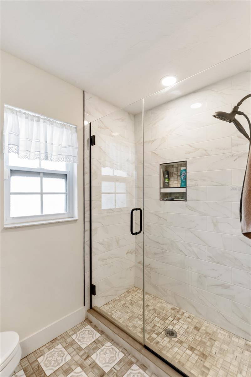 Image 34 of 67 For 7208 Pointe West Boulevard