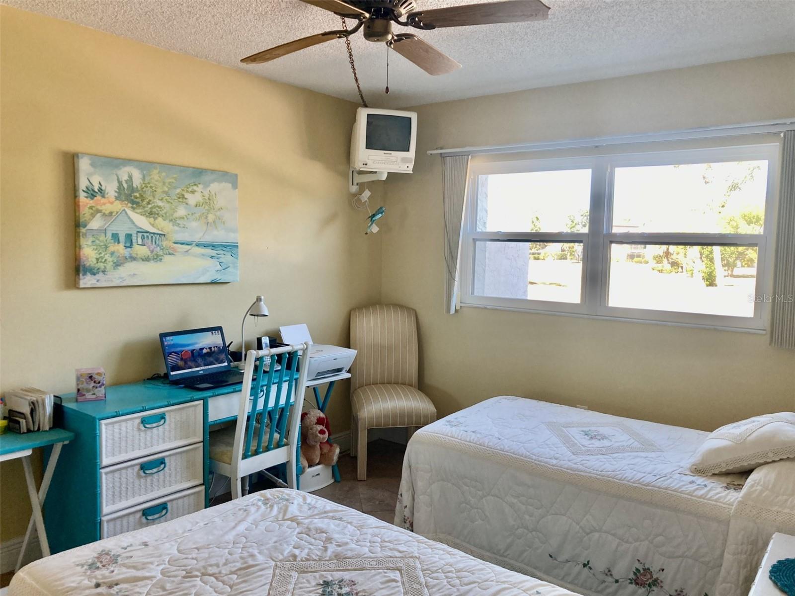 Image 16 of 40 For 6002 Oak Creek Lane 1925