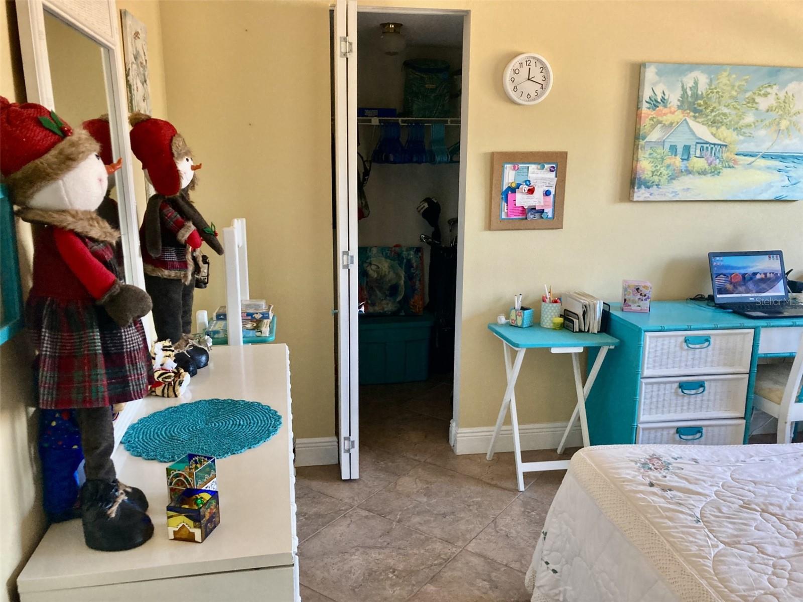 Image 18 of 40 For 6002 Oak Creek Lane 1925