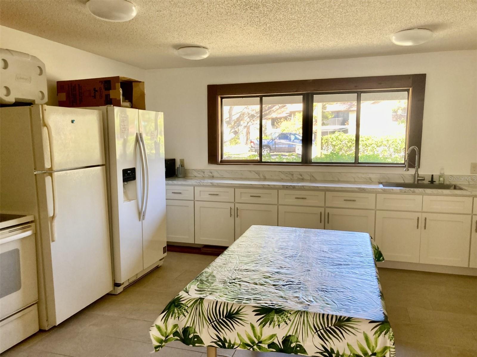 Image 34 of 40 For 6002 Oak Creek Lane 1925