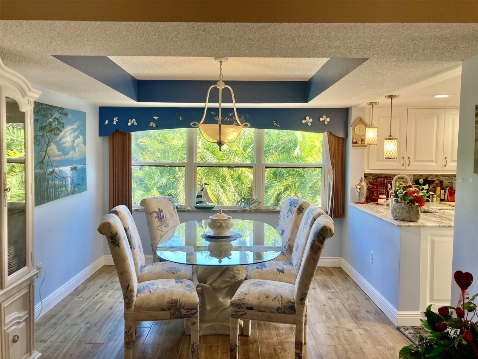 Image 4 of 40 For 6002 Oak Creek Lane 1925