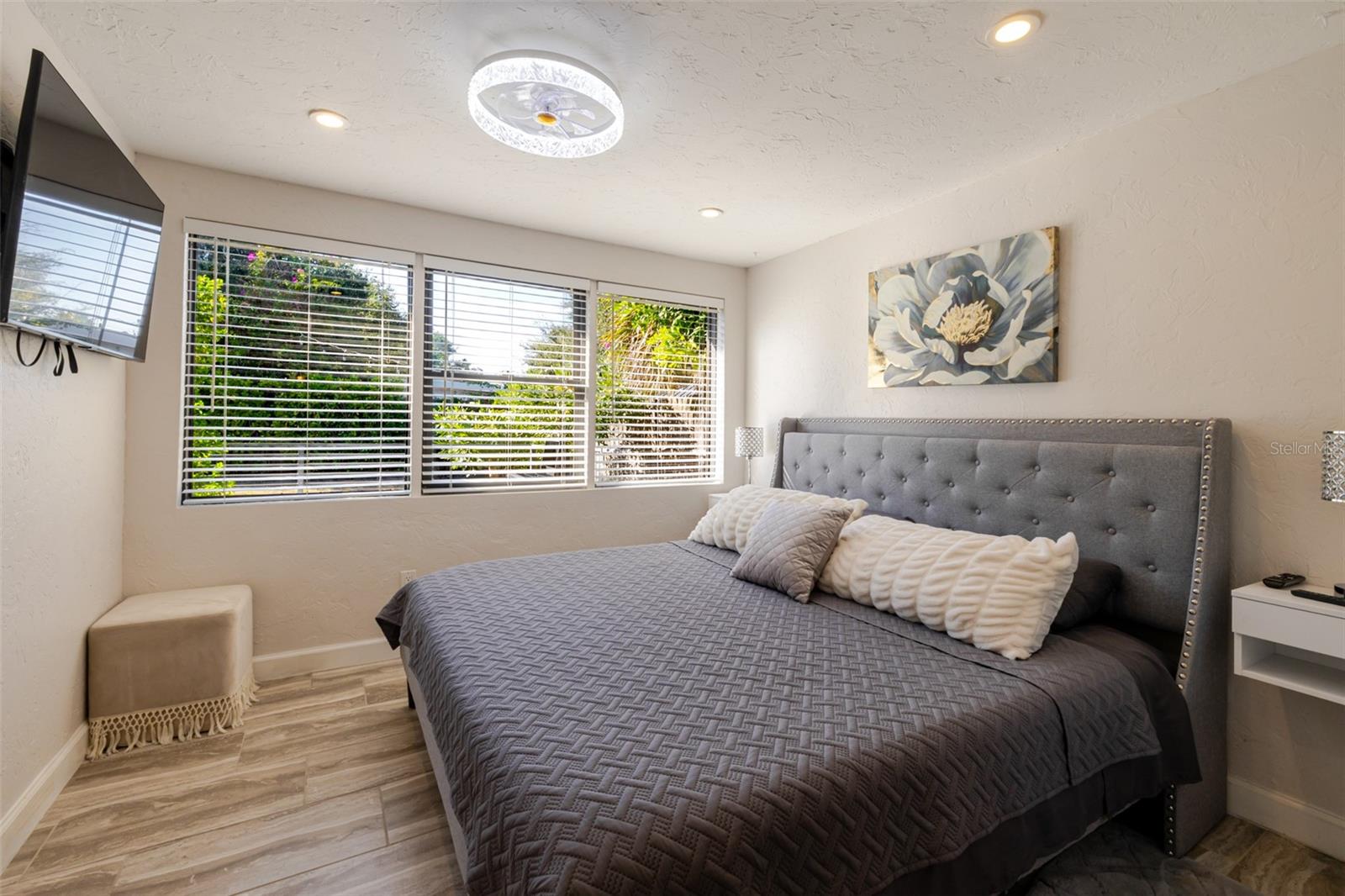 Image 24 of 51 For 4925 Remington Drive