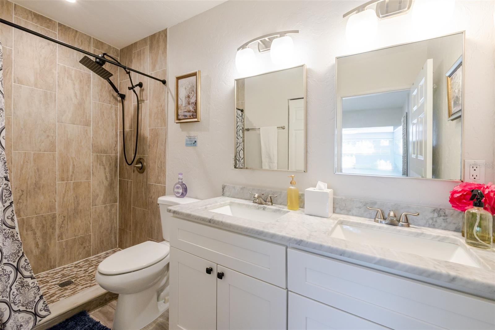 Image 27 of 51 For 4925 Remington Drive