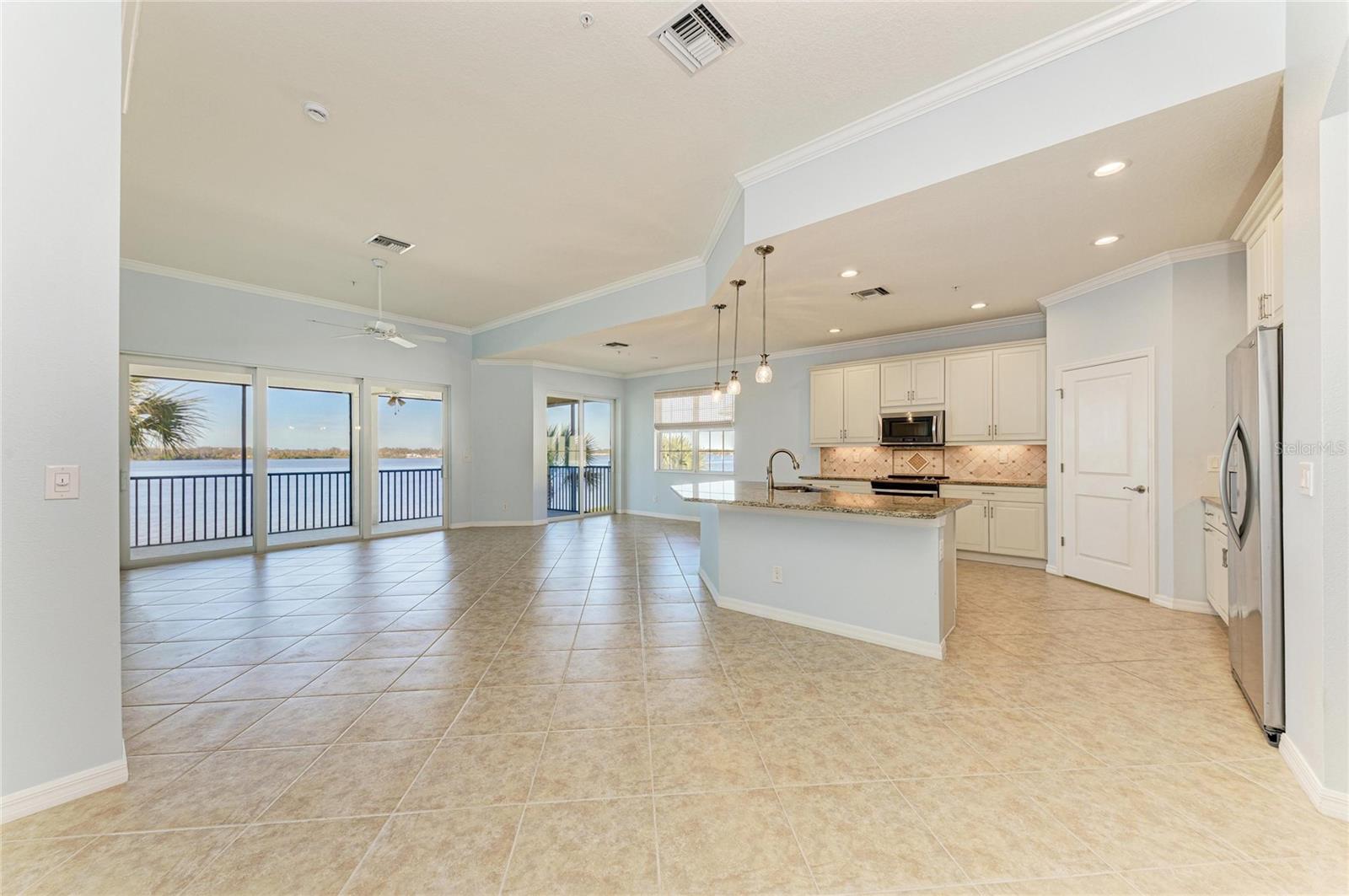 Image 11 of 68 For 1246 Riverscape Street