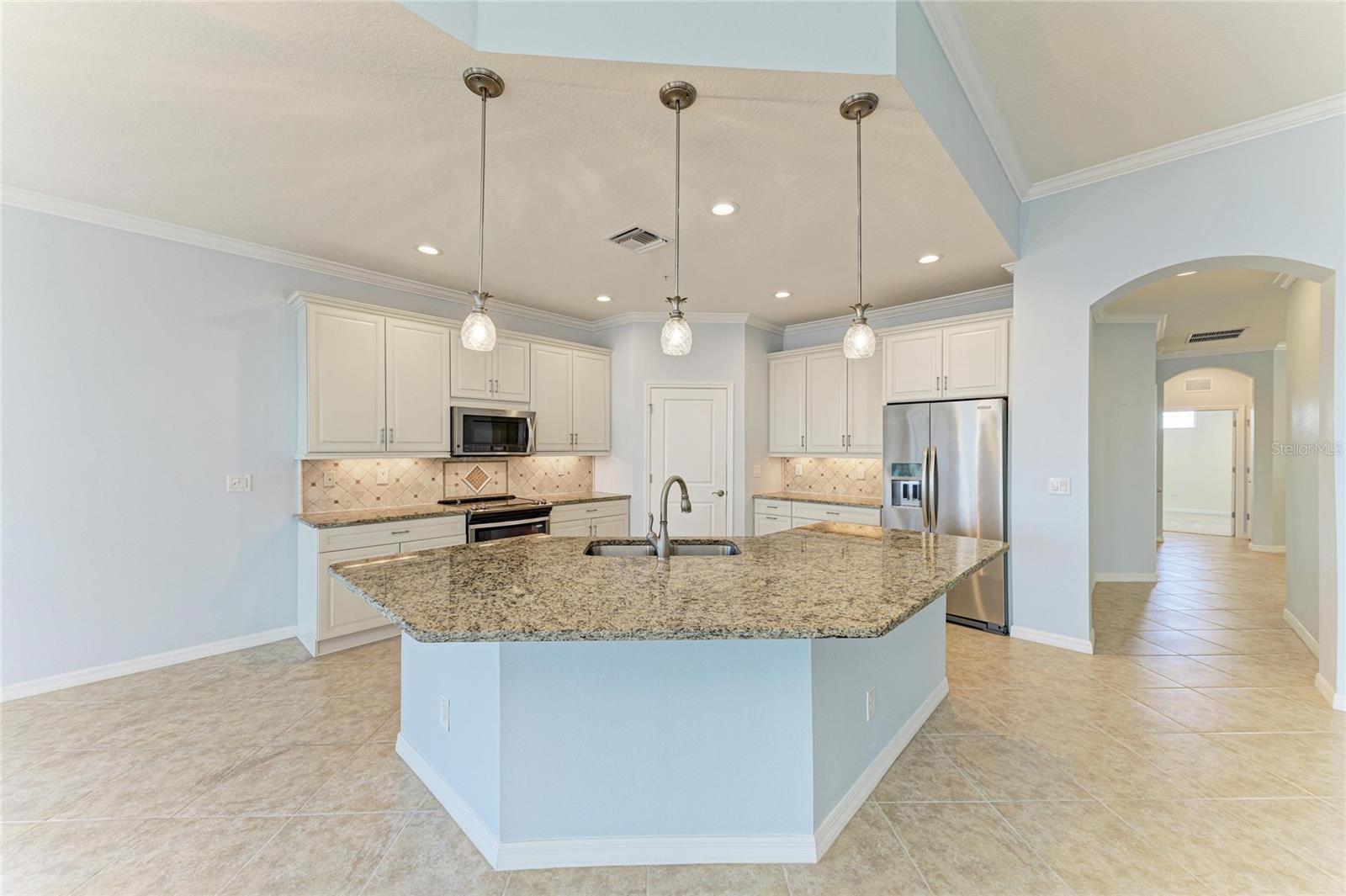 Image 14 of 68 For 1246 Riverscape Street