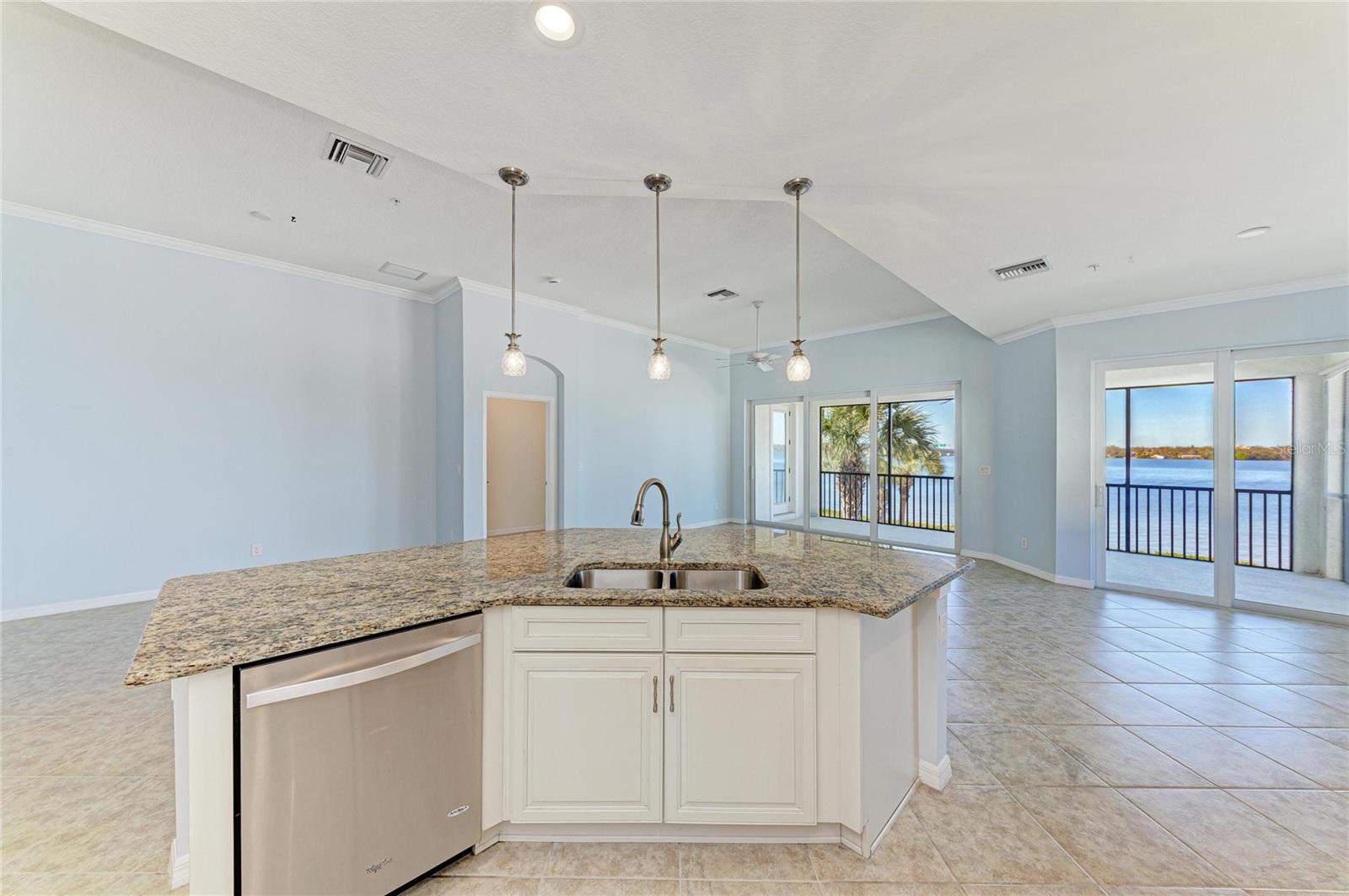 Image 20 of 68 For 1246 Riverscape Street