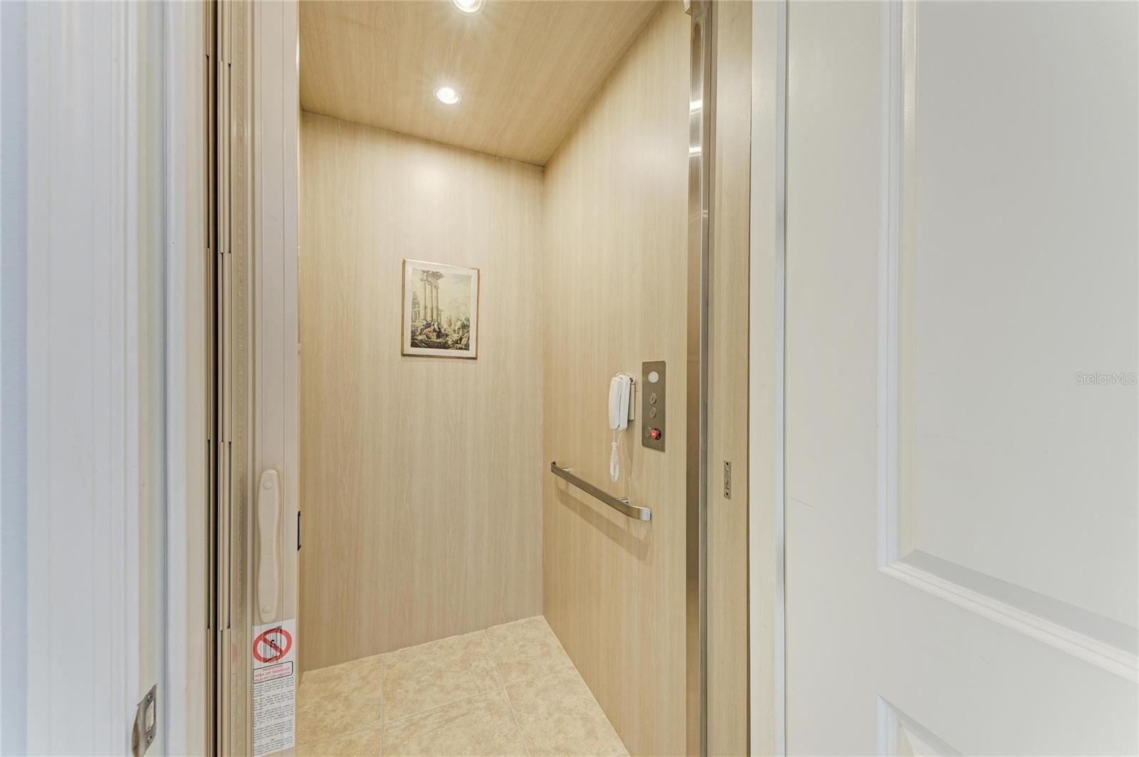 Image 9 of 68 For 1246 Riverscape Street