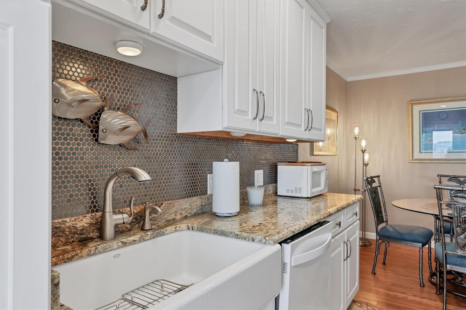 Image 14 of 36 For 761 John Ringling Boulevard 34