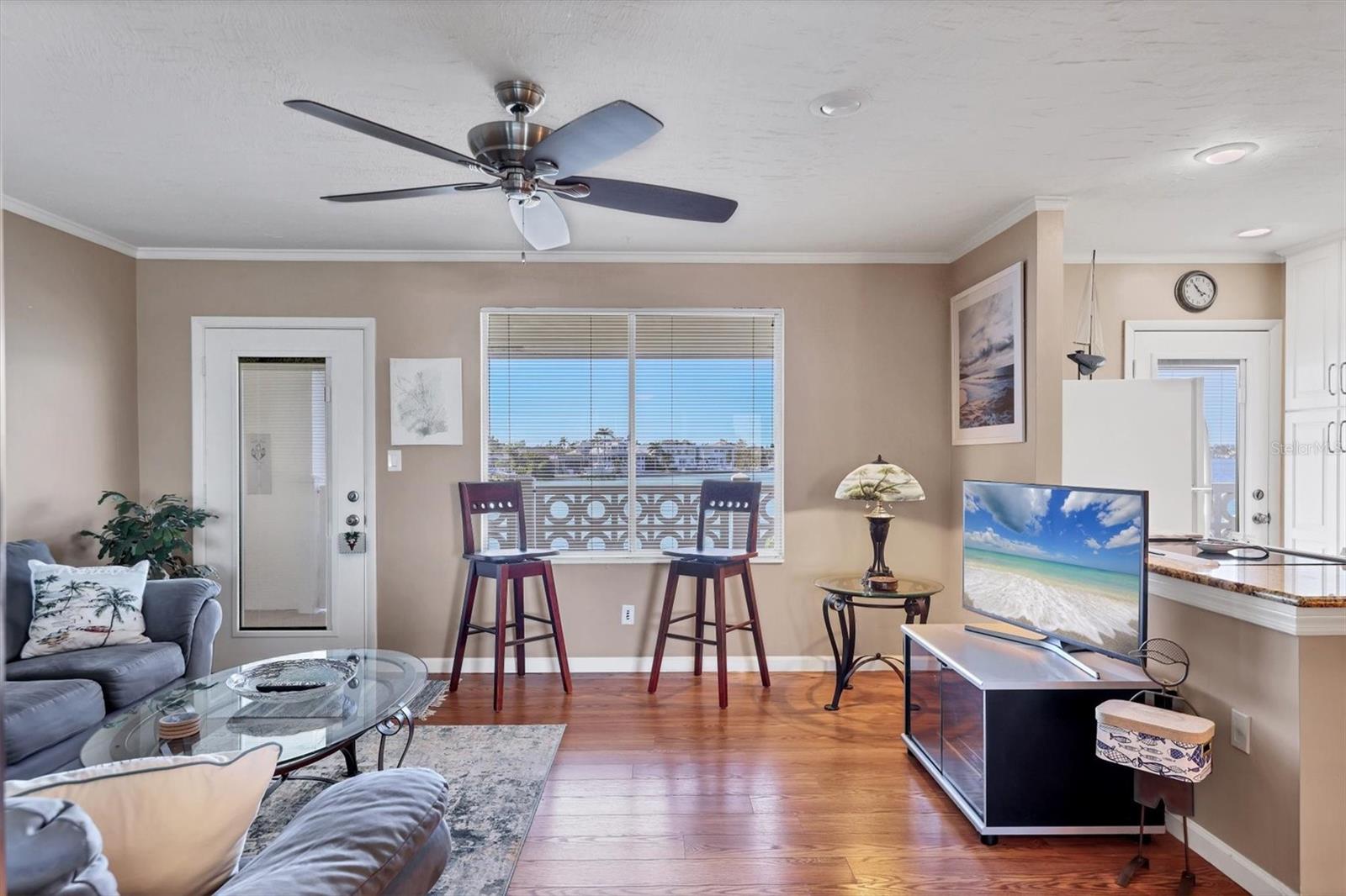 Image 5 of 36 For 761 John Ringling Boulevard 34