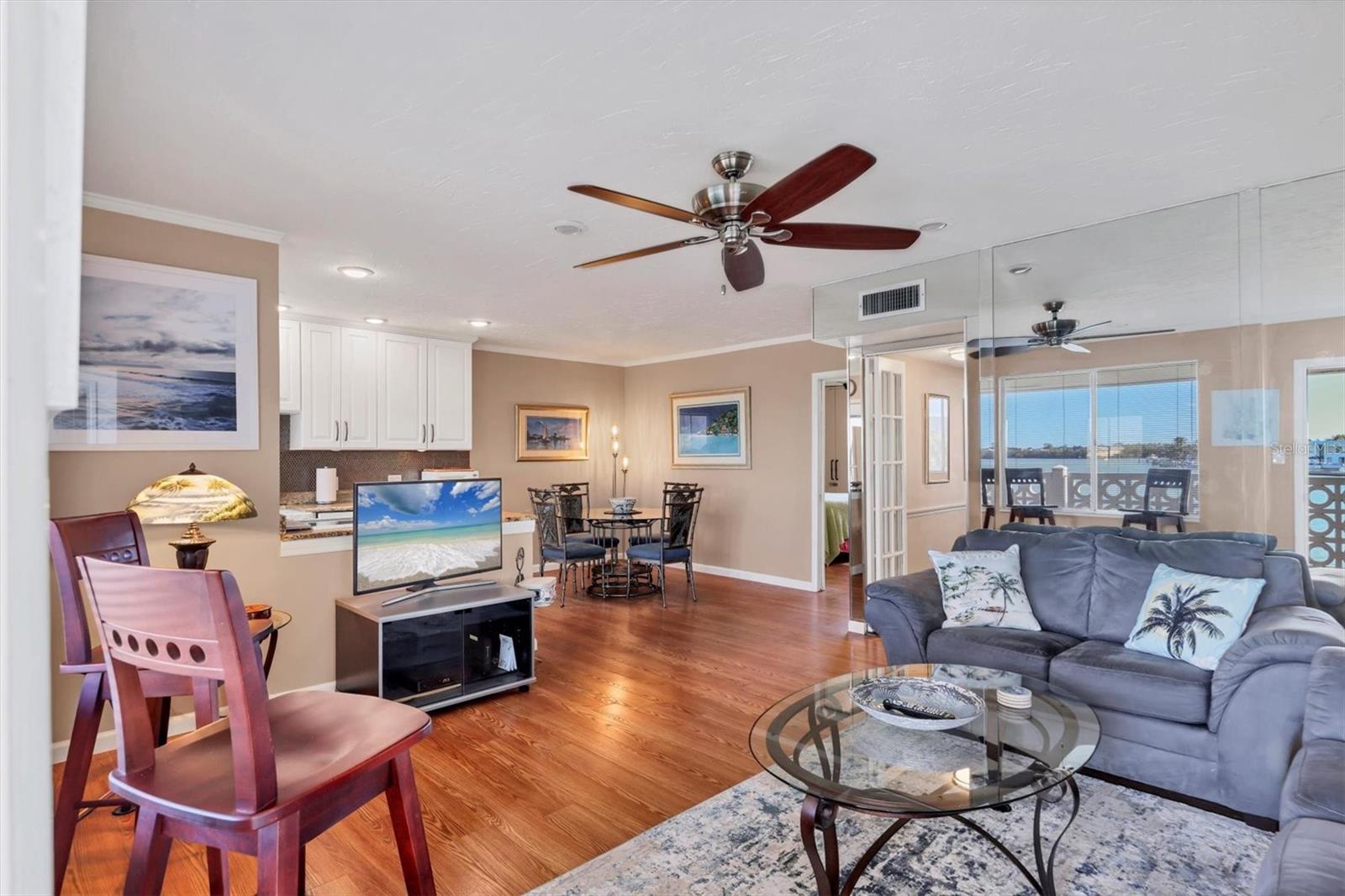 Image 6 of 36 For 761 John Ringling Boulevard 34