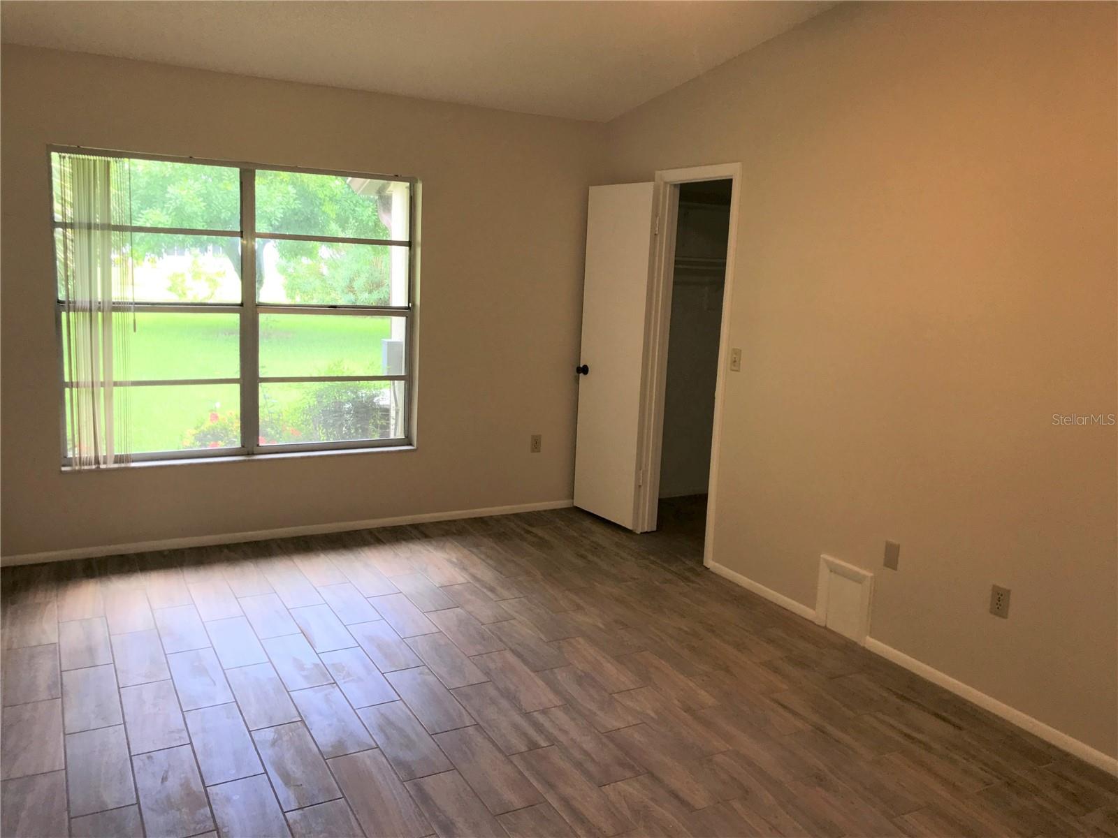 Image 14 of 22 For 3705 34th Ave Drive W