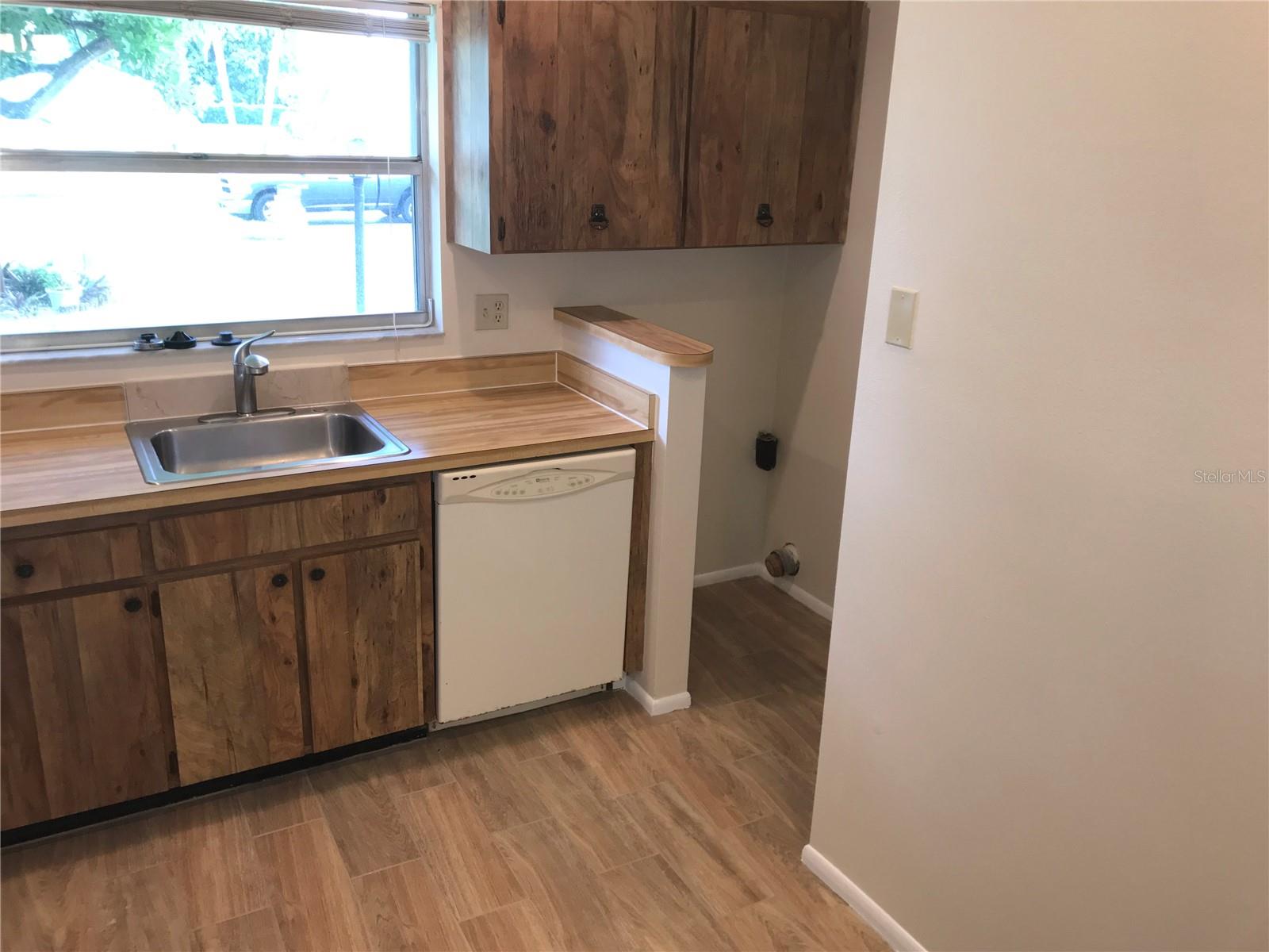 Image 5 of 22 For 3705 34th Ave Drive W