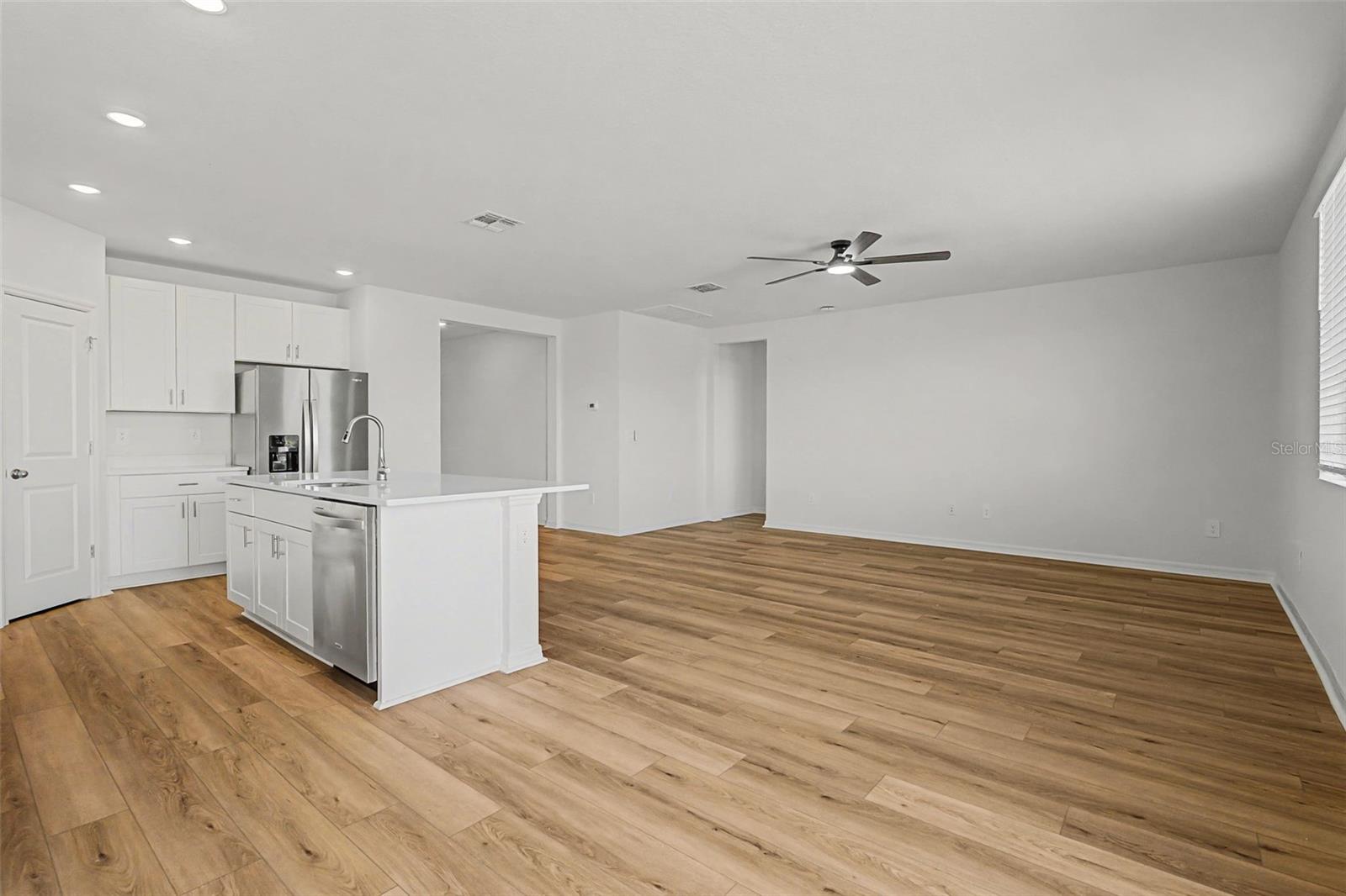 Image 14 of 72 For 7612 Satterfield Terrace