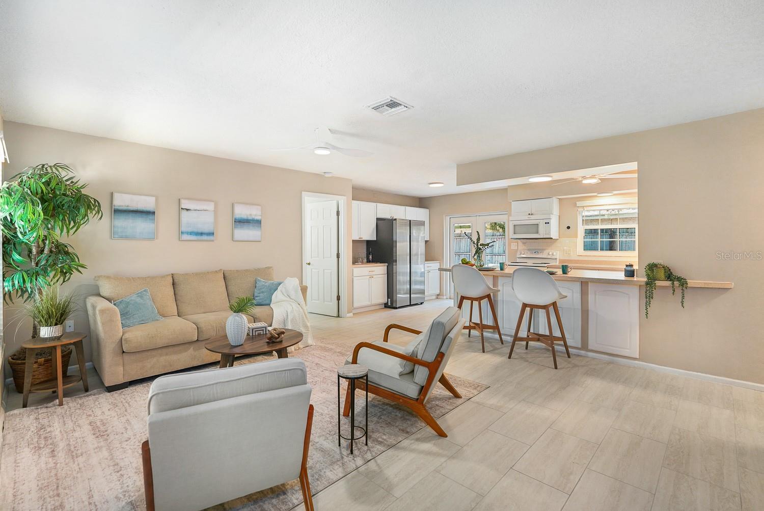 Image 3 of 23 For 635 Melody Circle