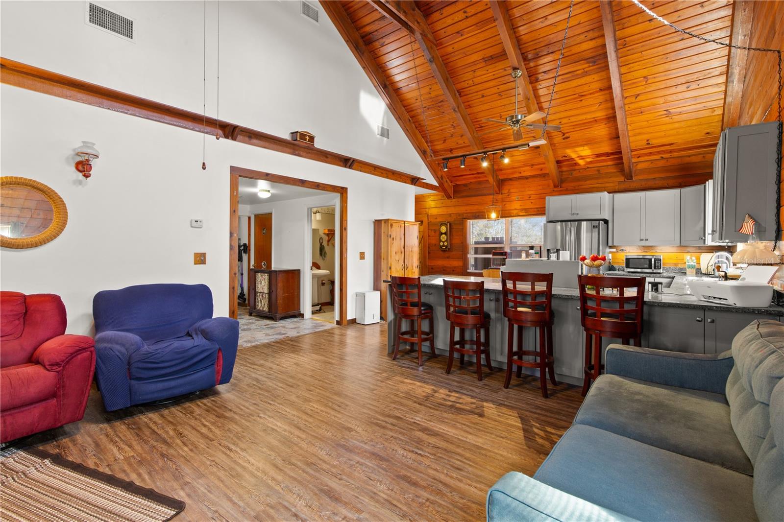 Image 14 of 54 For 7251 241st Street E