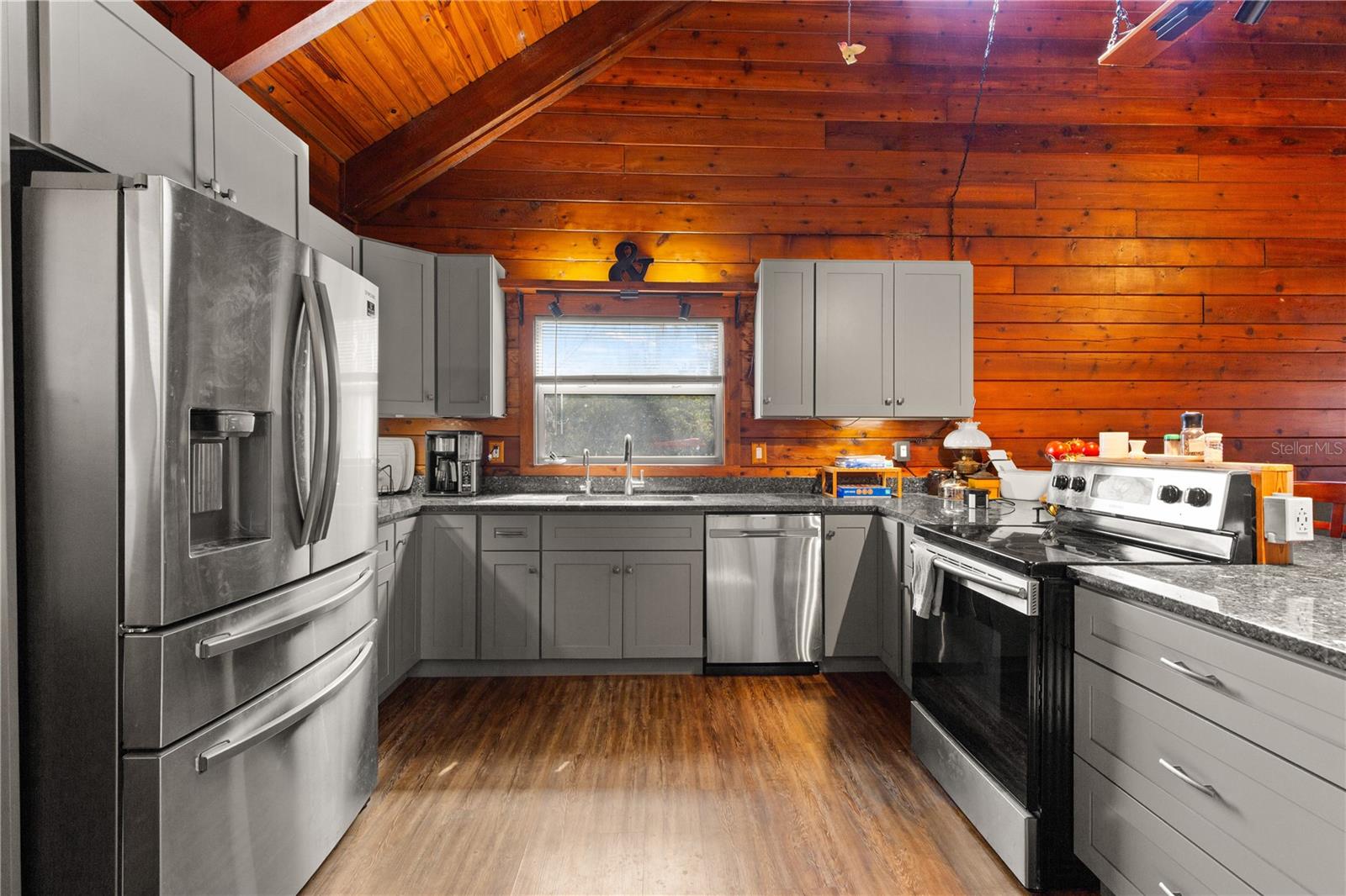 Image 17 of 54 For 7251 241st Street E