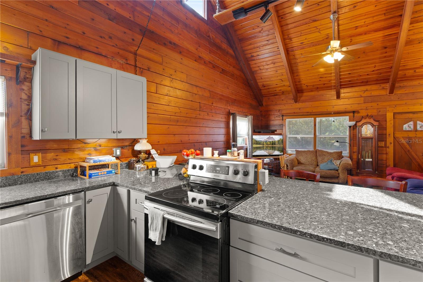 Image 18 of 54 For 7251 241st Street E