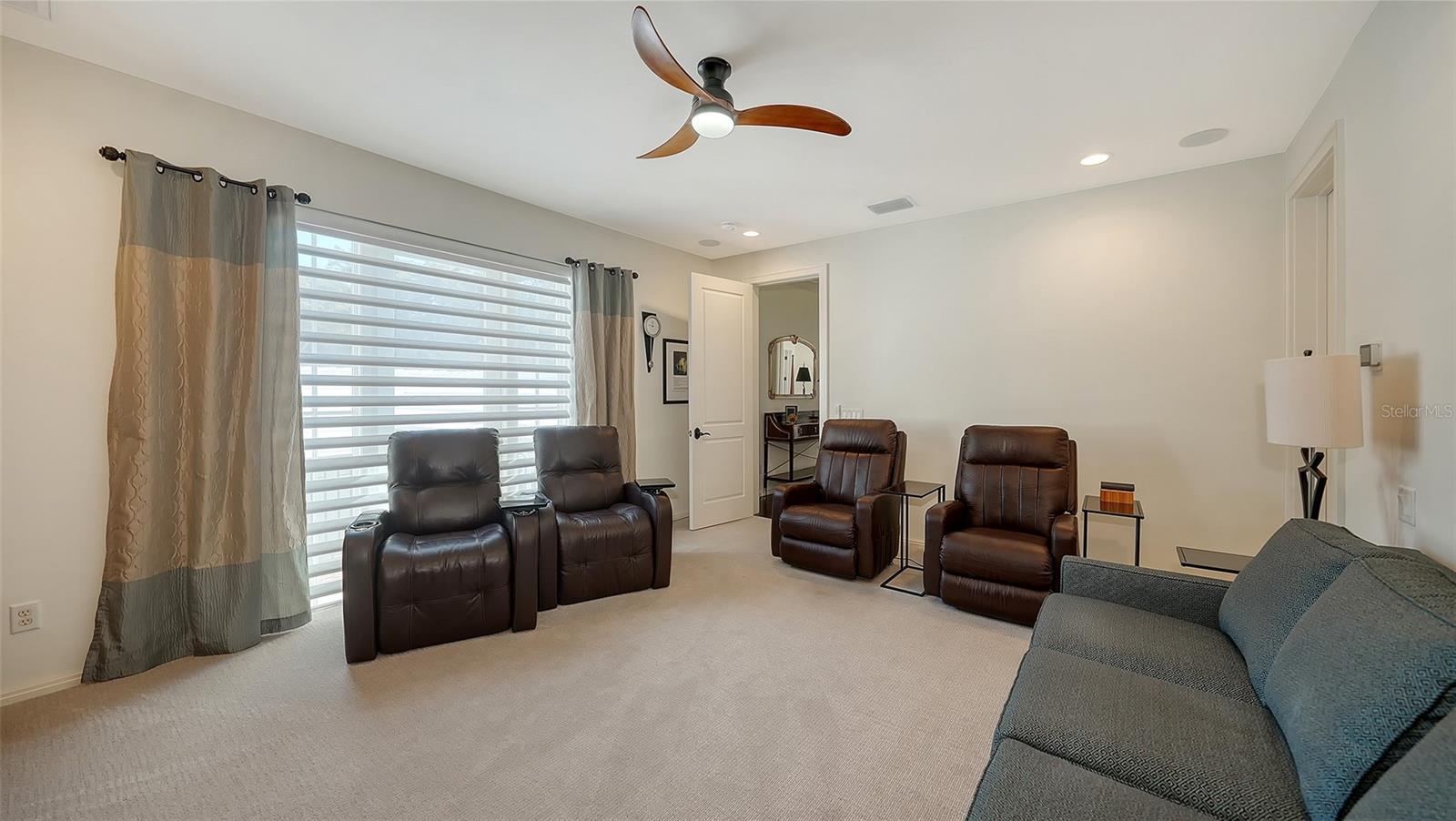 Image 34 of 52 For 1729 Cherokee Drive