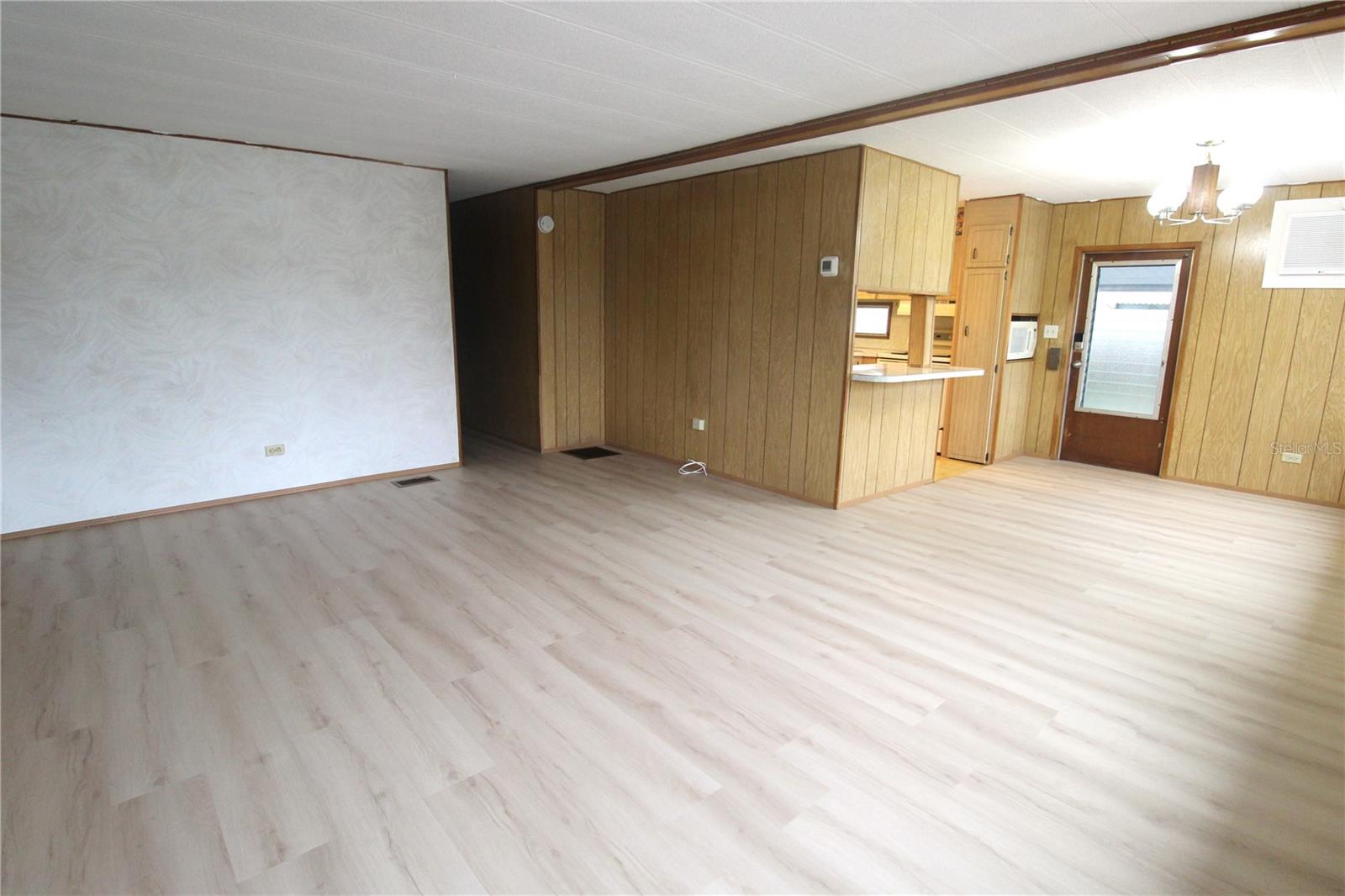 Image 8 of 15 For 716 49th Avenue W