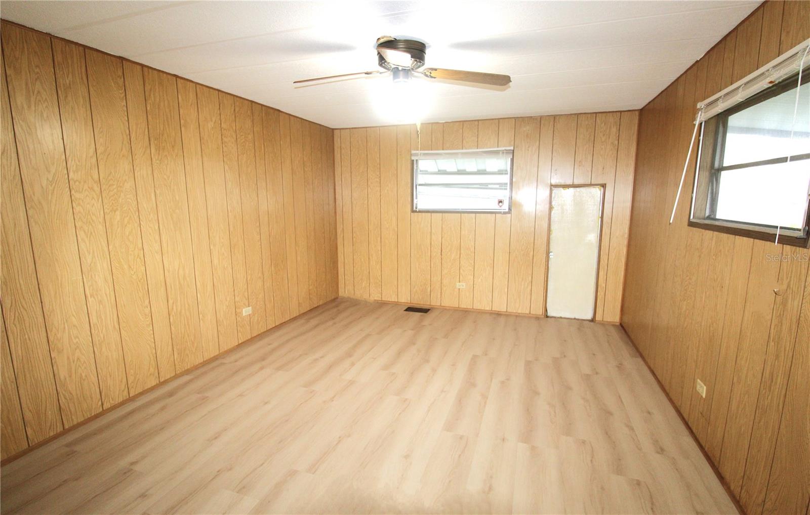 Image 9 of 15 For 716 49th Avenue W