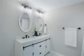 Image 12 of 14 For 810 20th Avenue W