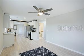 Image 4 of 14 For 810 20th Avenue W