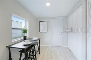 Image 6 of 14 For 810 20th Avenue W