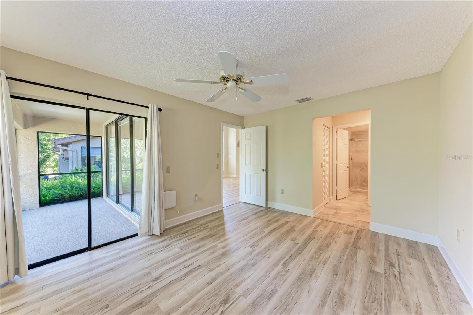 Image 12 of 36 For 4537 Morningside  10