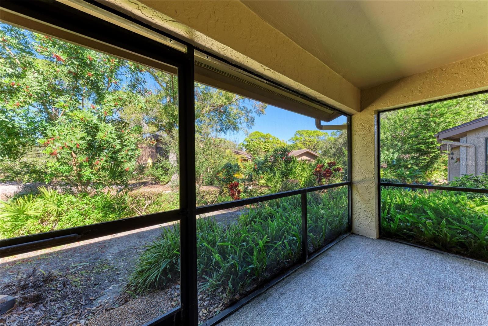 Image 21 of 36 For 4537 Morningside  10