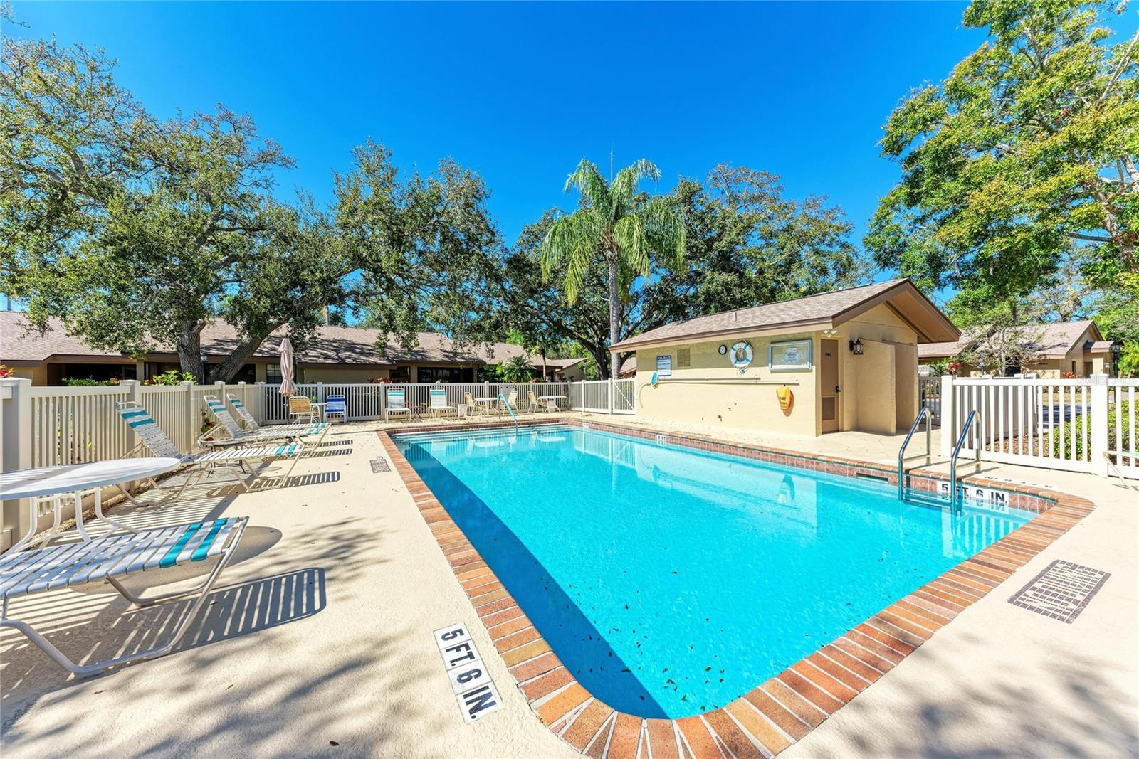 Image 26 of 36 For 4537 Morningside  10