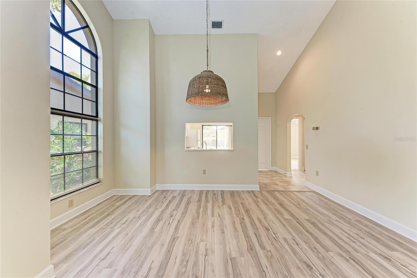 Image 8 of 36 For 4537 Morningside  10