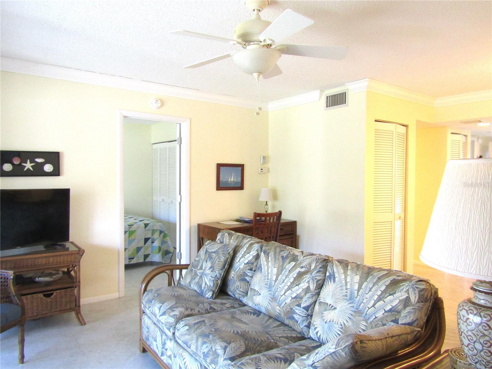 Image 14 of 31 For 4628 Ringwood Meadow 26