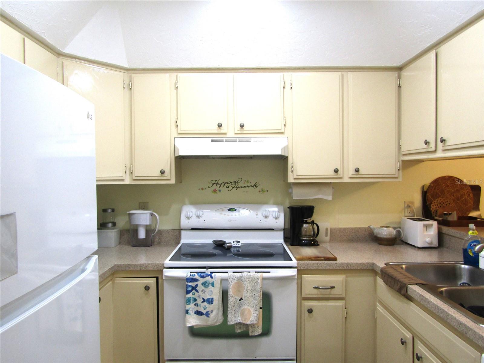 Image 6 of 31 For 4628 Ringwood Meadow 26