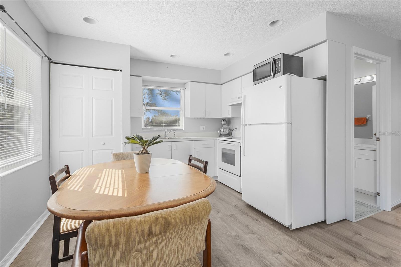 Image 10 of 46 For 1308 File Avenue