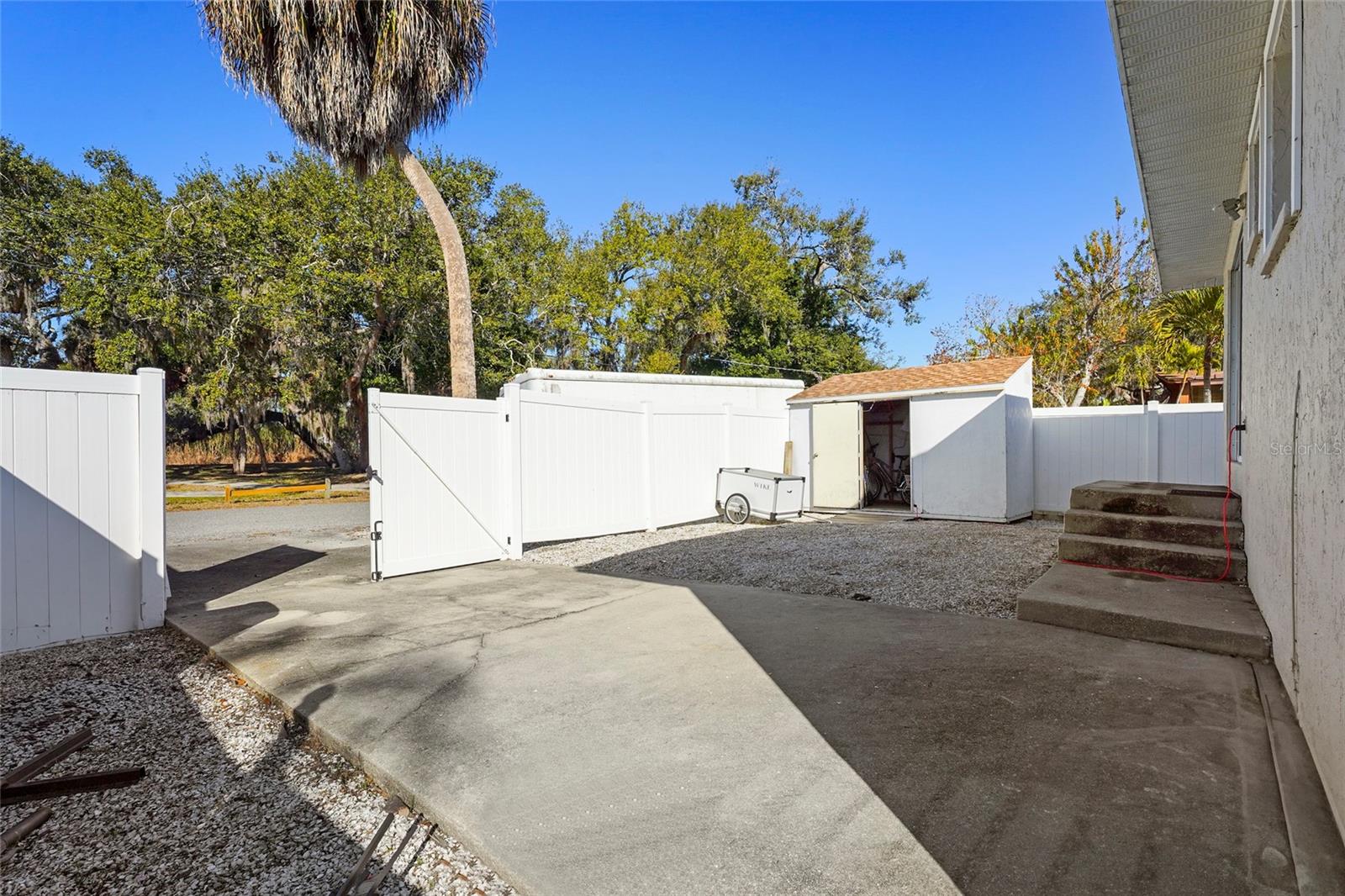 Image 33 of 46 For 1308 File Avenue